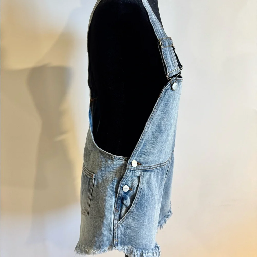 Superdown Overall Shorts Size 27 - Picture 2 of 4